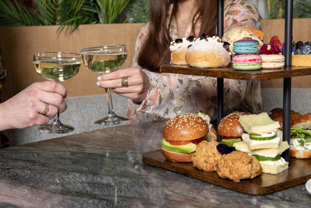 AfternoonTea-Web1